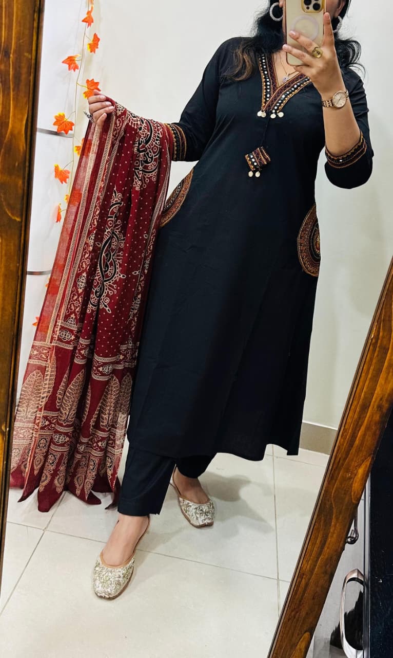 Jaipur Bandhej Black Kurta Set With Black Printed Dupatta – Elegant Ethnic Wear