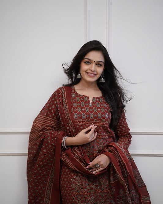 Elegant Maroon Printed Cotton Salwar Suit Set With Dupatta